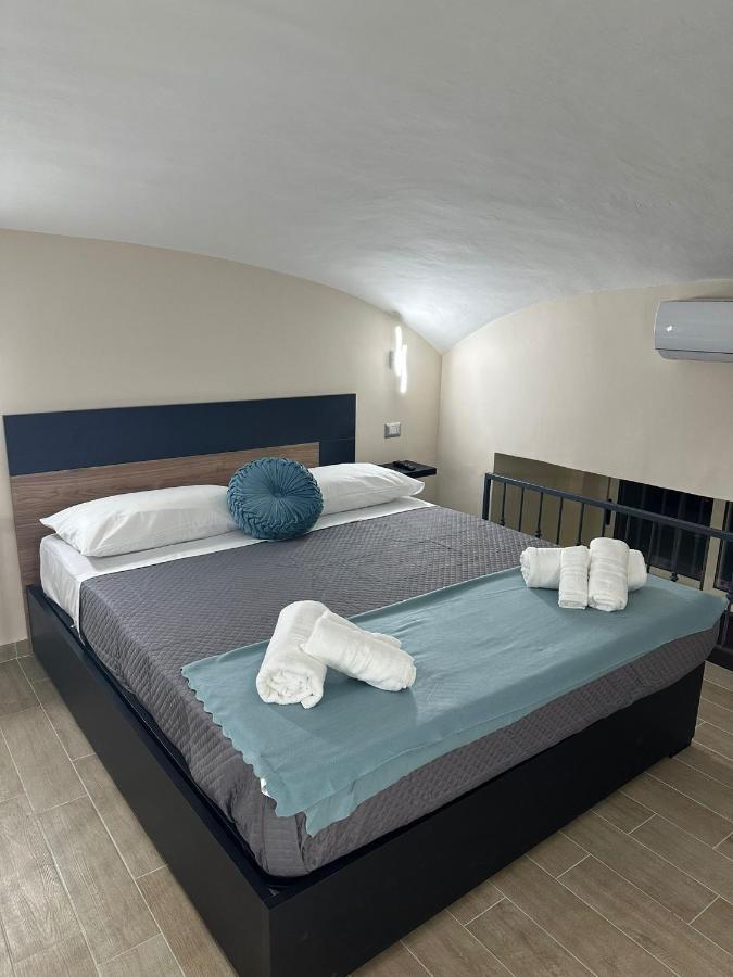 Napoli Centro - La Casa Di Cate Bed & Breakfast Eksteriør bilde