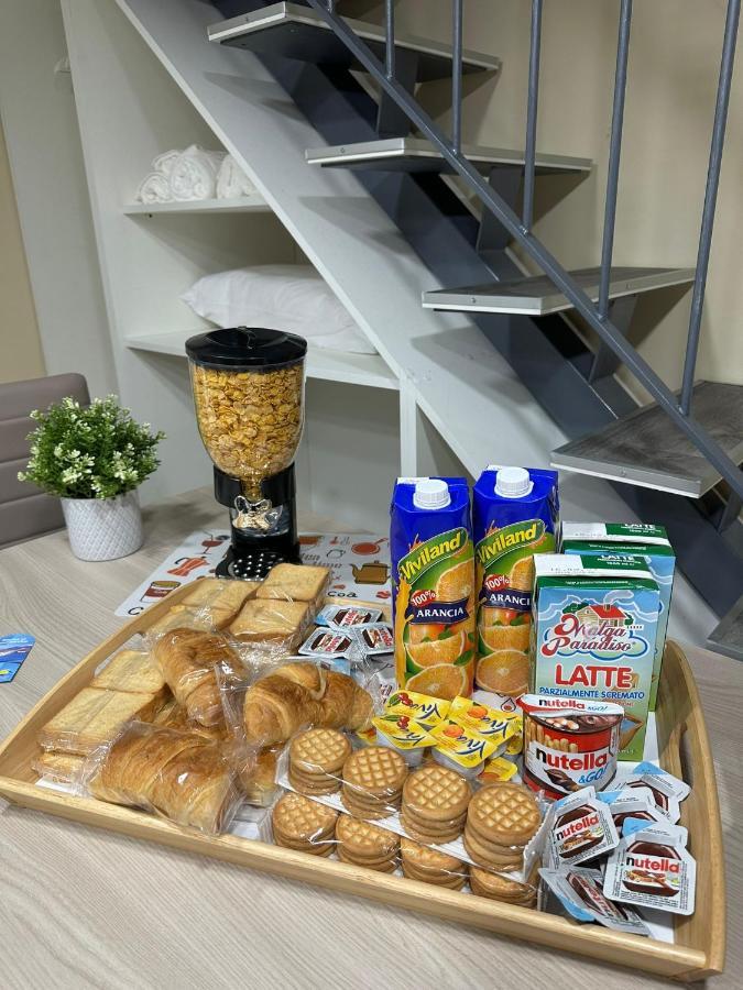 Napoli Centro - La Casa Di Cate Bed & Breakfast Eksteriør bilde